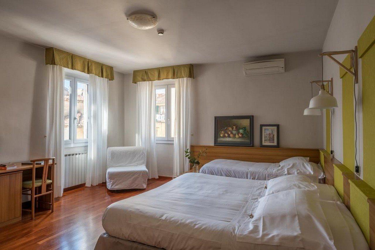 Hotel Colomba Florens Exteriör bild