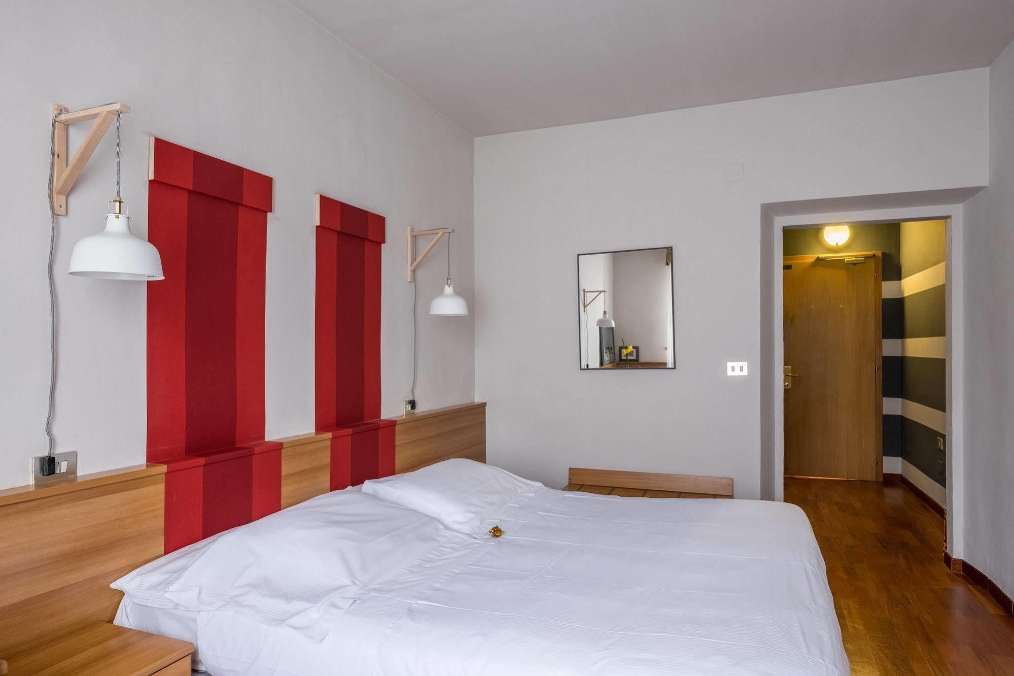 Hotel Colomba Florens Exteriör bild